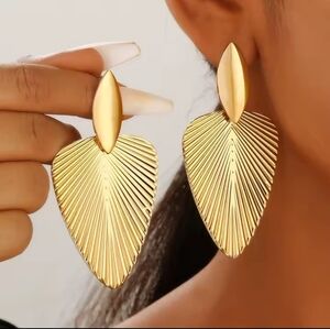 Gold Leaf Earrings Women's New‎ f94
